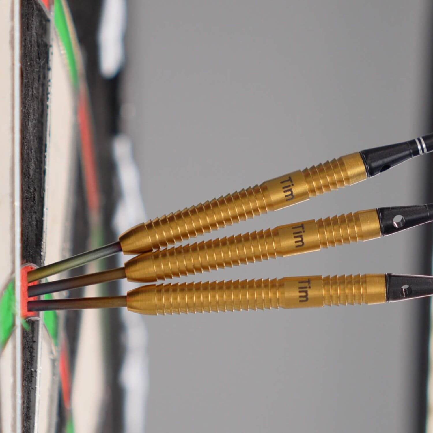 Perfekte-Dartpfeile-uer-ein-besseres-Wurfgefuehl-und-mehr-180er