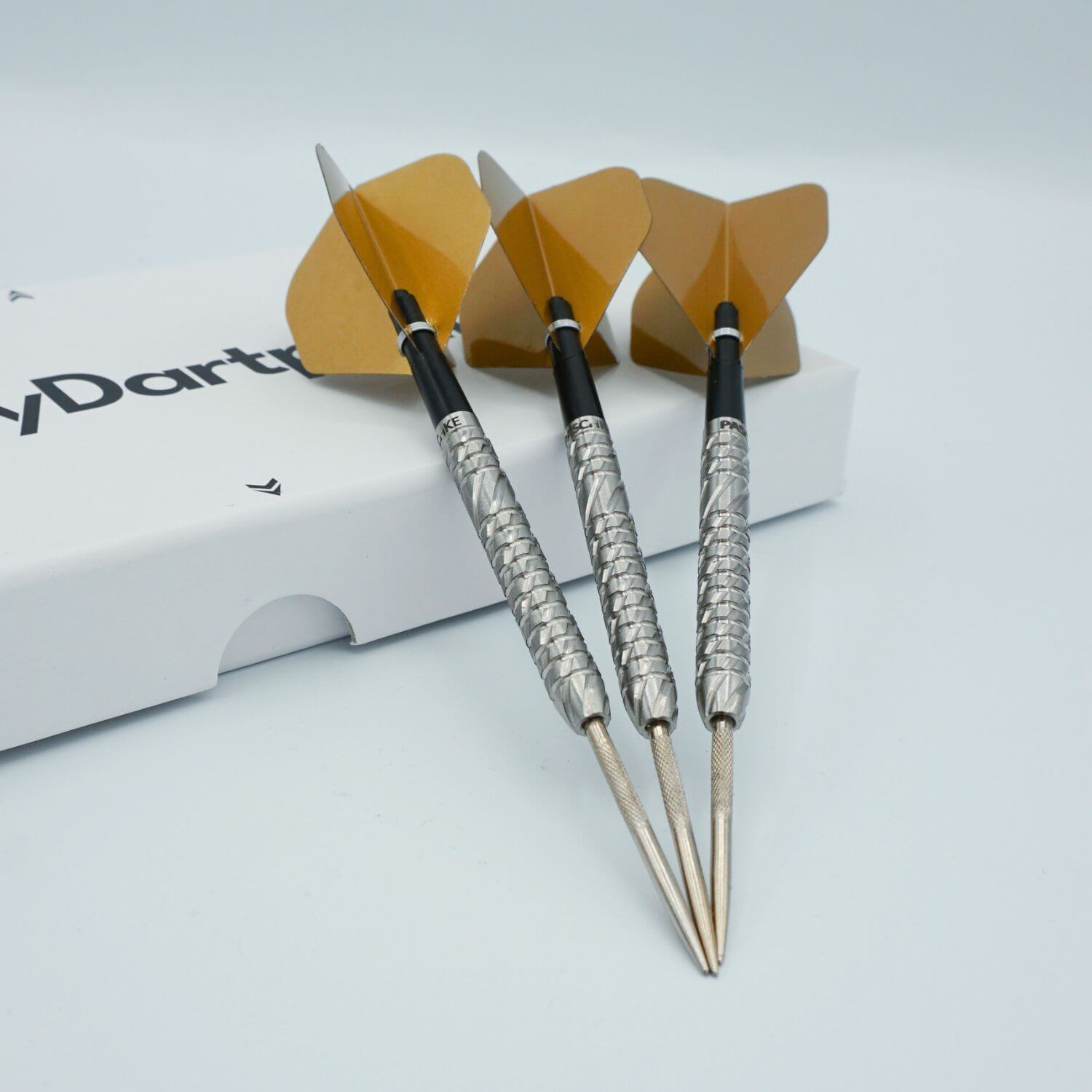 Schritt für Schritt zum perfekten Dartpfeil