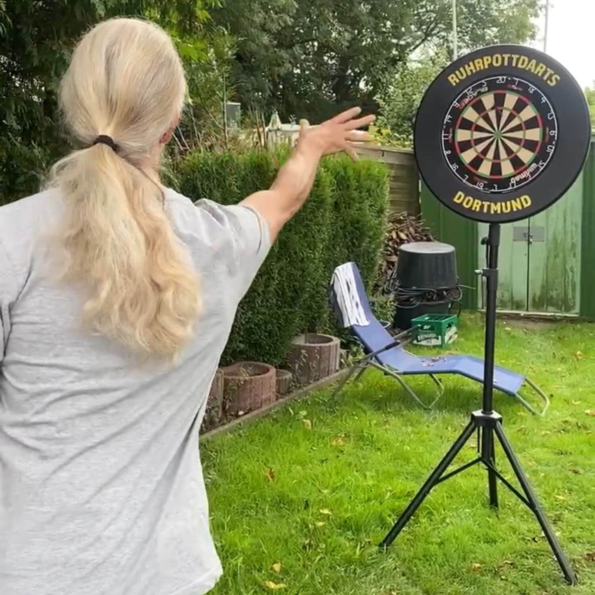 Mobiler Dartständer für unterwegs, Garten, Garage und Partykeller